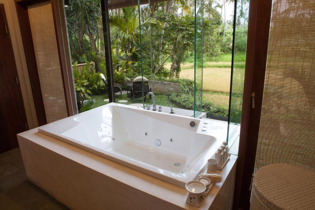 Swarapadi Villa Убуд Екстериор снимка